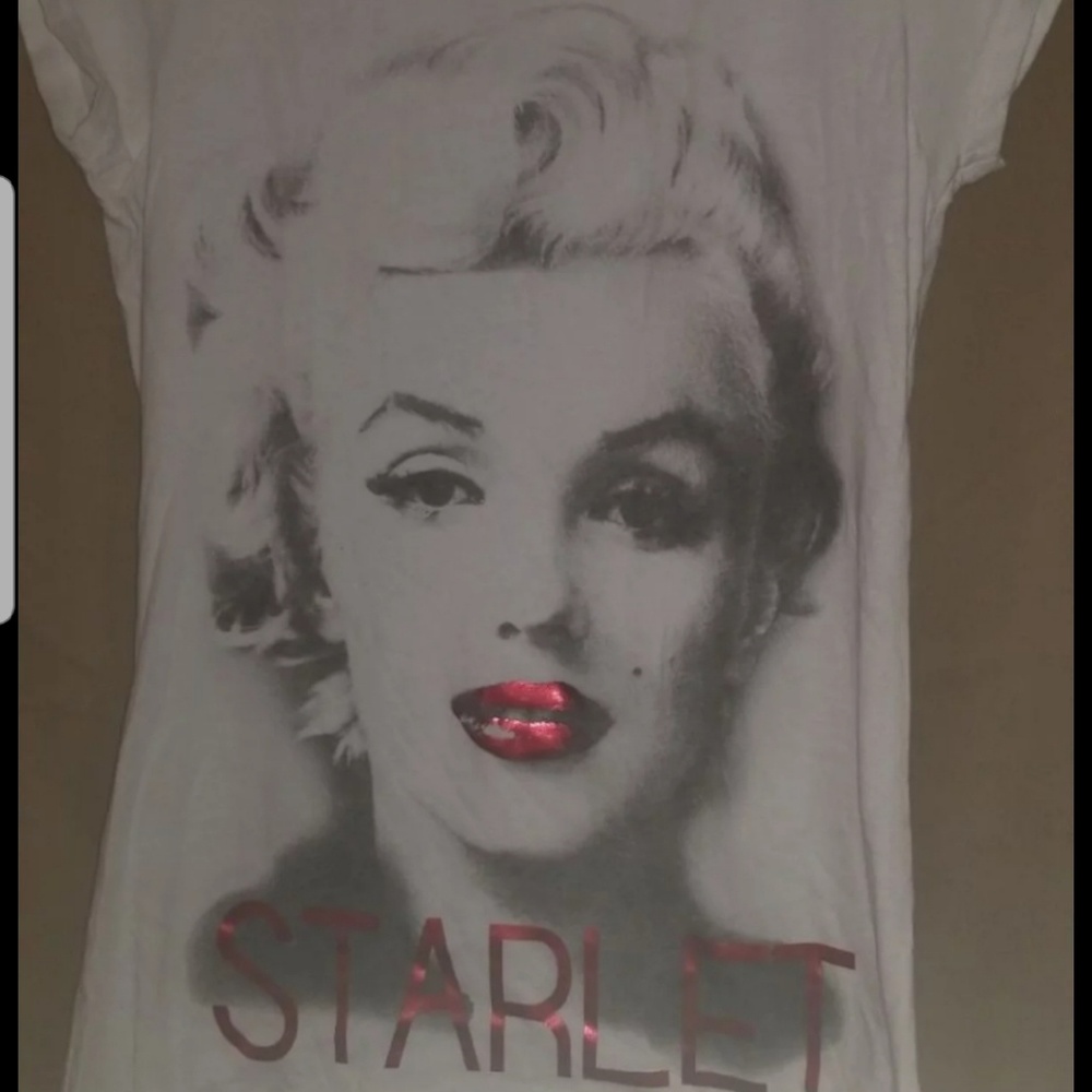 Marilyn Monroe shirt